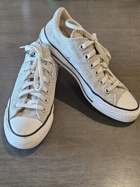 Converse Chuck Taylor All Star Low Top Sneakers - Light Gray Size 7